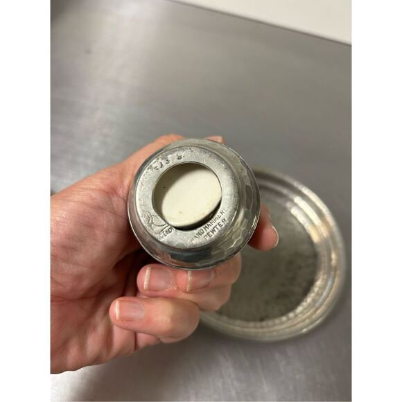 Vintage My Lady, English, 3139 signed Hand Hammered Pewter Cruet Salt & Pepper S - Picture 6 of 8
